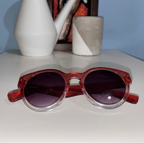 Assorted Sunglasses (Buy All 3 or just 1) - Picture 5 of 8